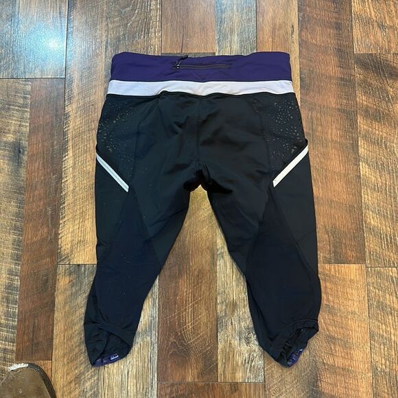 Lululemon Capri leggings 8 (2200) - Picture 4 of 6